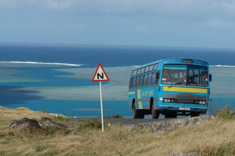 Naviguer à Rodrigues : Un guide complet sur le transport en bus et au-delà