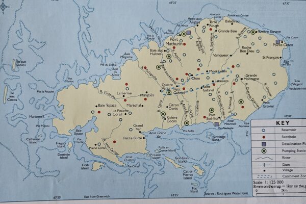 Gestion des Ressources en Eau à l’Île Rodrigues : Un Voyage à Travers les Trésors Bleus de l’Île